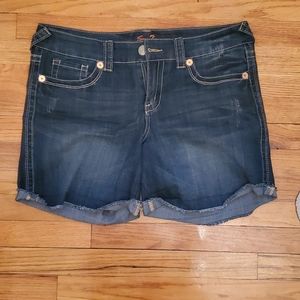 Seven7 woman's jean shorts. Size 12